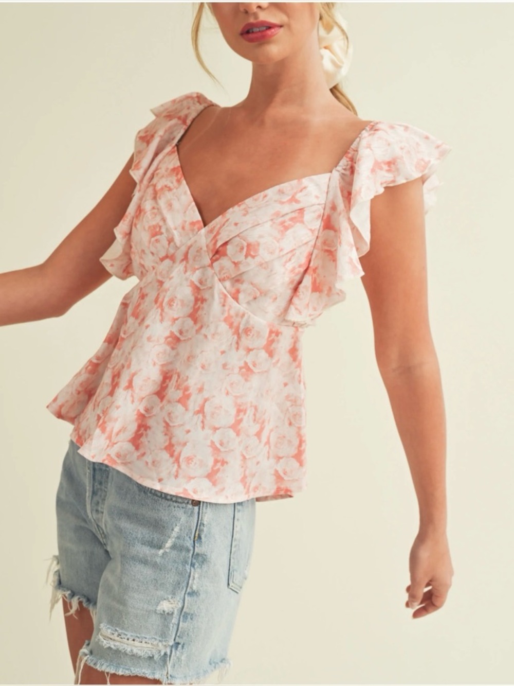 Women's Pink Floral Ruffle Sleeve V-Neck Top